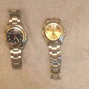 Lot of (2) Men’s Swiss Navy watches.
